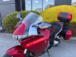 2010 Honda VFR1200F Red