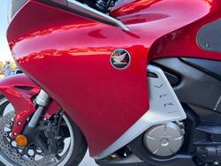 2010 Honda VFR1200F Red