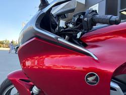 2010 Honda VFR1200F Red