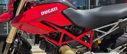 2007 DUCATI HYPERMOTARD 1100 RED