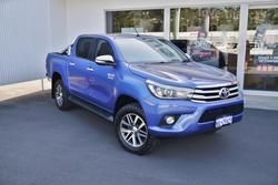 2015 Toyota Hilux SR5