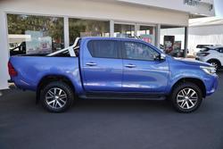 2015 Toyota Hilux SR5