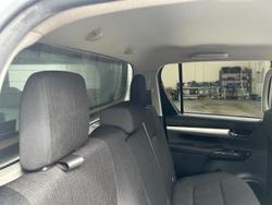 2018 Toyota Hilux SR5