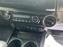 2018 Toyota Hilux SR5