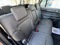 2025 Ford Everest Ambiente