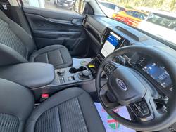 2025 Ford Everest Ambiente