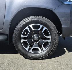 2021 Toyota Hilux SR5