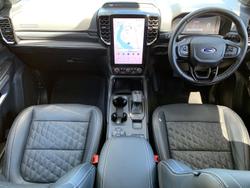 2025 Ford Everest Platinum