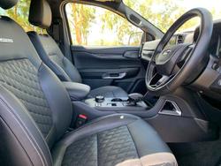 2025 Ford Everest Platinum