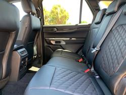 2025 Ford Everest Platinum