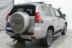 2022 Toyota Landcruiser Prado VX