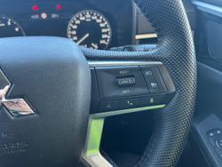 2023 Mitsubishi Outlander LS