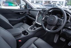 2025 Subaru Outback AWD Touring