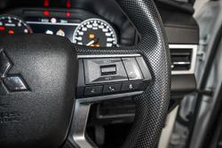 2025 Mitsubishi Outlander ES