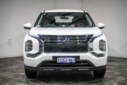 2025 Mitsubishi Outlander ES