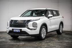 2025 Mitsubishi Outlander ES