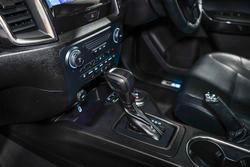 2022 Ford Everest Titanium