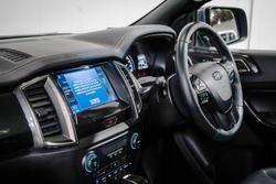 2022 Ford Everest Titanium