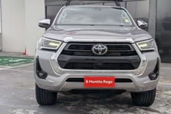 2022 Toyota Hilux SR5