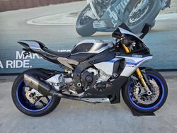Yamaha YZF-R1 M