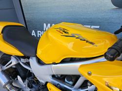 1998 Honda VTR1000F (FIRESTORM) Yellow
