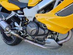 1998 Honda VTR1000F (FIRESTORM) Yellow