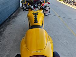 1998 Honda VTR1000F (FIRESTORM) Yellow