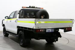 2021 Toyota Hilux SR5