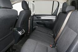 2021 Toyota Hilux SR5