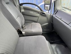 2009 Isuzu F Series GXD WHITE