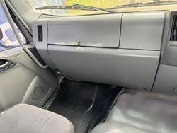 2009 Isuzu F Series GXD WHITE