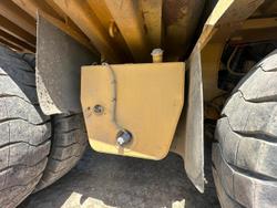 1998 Caterpillar 777D