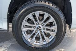 2020 Mitsubishi Pajero Sport GLX