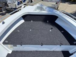 2026 QUINTREX 460 Renegade SC