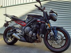 2019 Triumph Street Triple R 765 Street Triple Black