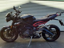 2019 Triumph Street Triple R 765 Street Triple Black