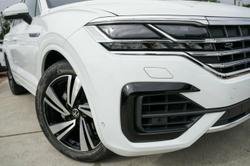 2022 Volkswagen Touareg 210TDI R-Line