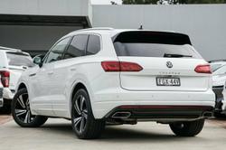 2022 Volkswagen Touareg 210TDI R-Line