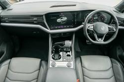 2022 Volkswagen Touareg 210TDI R-Line