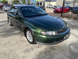 2002 HOLDEN CALAIS VXII GREEN