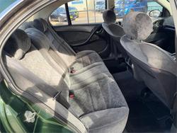 2002 HOLDEN CALAIS VXII GREEN