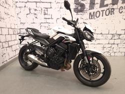 Triumph Street Triple R 765
