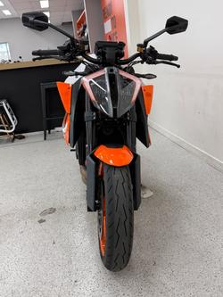 2022 Ktm 1290 SUPER DUKE R Orange