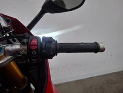 2025 DUCATI PANIGALE V2 S Red