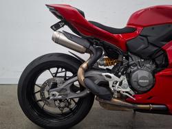 2025 DUCATI PANIGALE V2 S Red