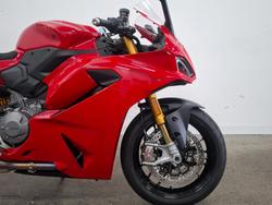 2025 DUCATI PANIGALE V2 S Red