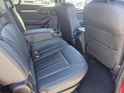 2025 Isuzu MU-X LS-T