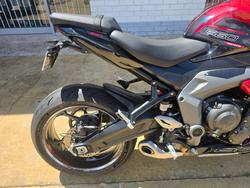 2024 Triumph DAYTONA 660 White