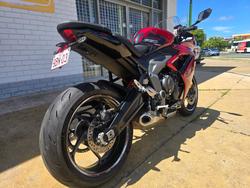 2024 Triumph DAYTONA 660 White