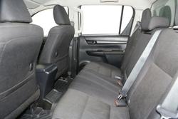 2025 Toyota Hilux SR